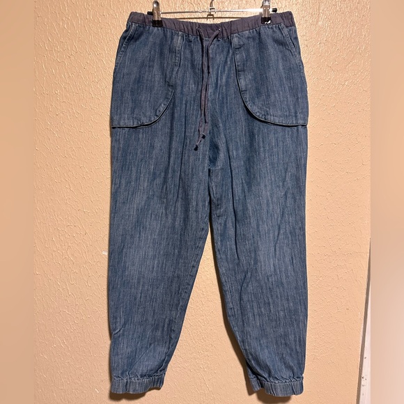 10 Crosby Derek Lam Chambray Jogger Pants Size 12 100% Cotton High Waist Pull On - Picture 1 of 8